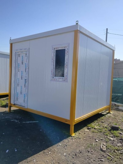 Chalet Poste de garde 3x3 avec pieds et casquette