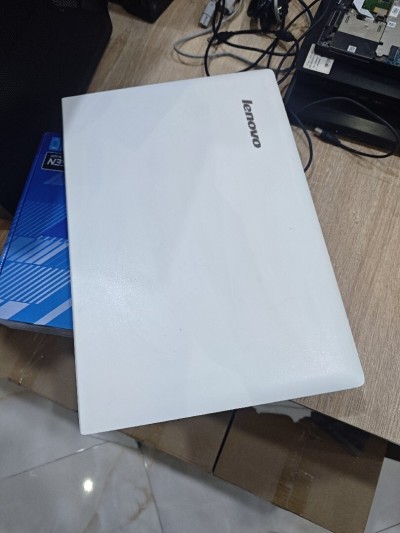 LENOVO IDEAPAD 15.6P I5 4ÉME (8/256GB) DOUPLE GPU