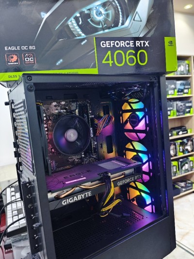 PC GAMER ( RYZEN 5 5600 +RTX 4060 GIGABYTE 3 FAN +B550M + 16GB + 256GB )