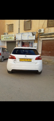 voitures-peugeot-308-2015-active-biskra-algerie