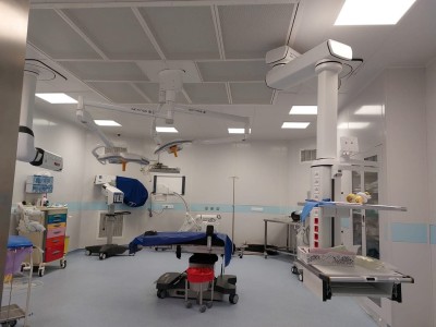 Bras d'anesthési et chirurgie 