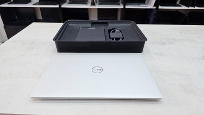 Dell XPS 9320 i7-1280P 32Go 2to SSD neuf sous emballage 