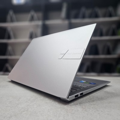 ASUS Vivobook Pro 15 OLED i5-11300H 16 Gb 512 Gb SSD NVIDIA GTX 1650