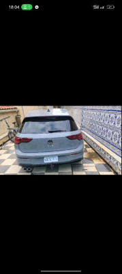 moyenne-berline-volkswagen-golf-8-2023-dar-el-beida-alger-algerie