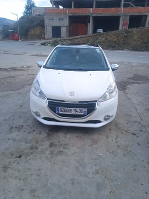 citadine-peugeot-208-2014-allure-bejaia-algerie