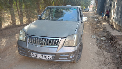 pickup-isuzu-هقار-2010-اسيزي-hammedi-boumerdes-algerie