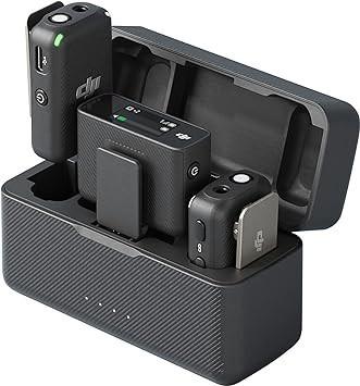 DJI Mic (2 TX + 1 RX + Boîtier Recharge) -Portable Micros Sans Fil - Pour Smartphones, Caméras