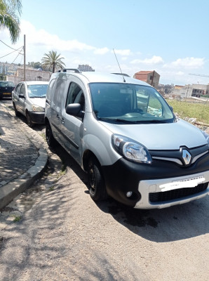 transport-chauffeurs-chauffeur-avec-voiture-commercial-alger-centre-algerie