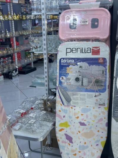 TABLE A REPASSER PERILLA ADRIANA 125/45 CM