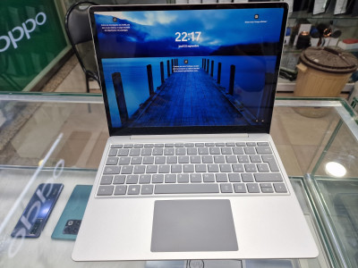 Surface laptop Go i5 10eme TACTILE
