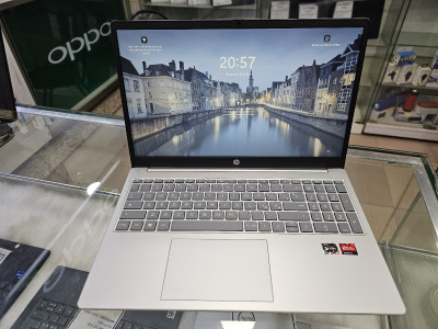 HP Laptop 15 Ryzen 7 7730U 16G/1T SSD