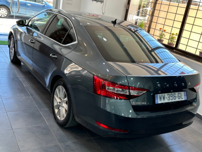 voitures-skoda-superb-2021-elegance-cheraga-alger-algerie