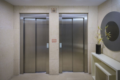 Etude Fourniture et Installation des ascenseurs et des escaliers mécaniques