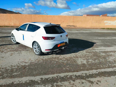 moyenne-berline-seat-leon-2013-cupra-r-kais-khenchela-algerie