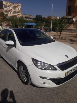 moyenne-berline-peugeot-308-2015-active-batna-algerie