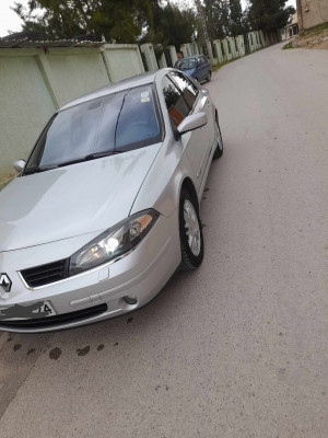 voitures-renault-laguna-2-2001-ain-makhlouf-guelma-algerie