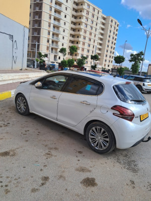 automobiles-peugeut-208-2015-setif-algerie