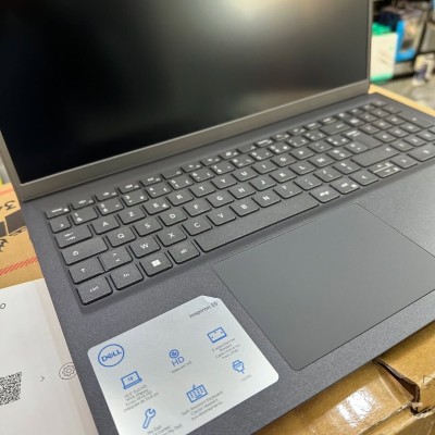 DELL INSPIRON 15 3520 Intel Core i5-1235U  12 Mo, à 4,40 GHz, avec IPU 16GB  512GB SSD 15.6 FULL HD 
