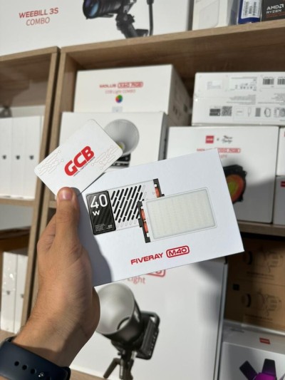 ZHIYUN FIVERAY M40(PL102-WHITE)Powerful Pocket Fill light