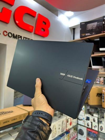 ASUS VIVOBOOK X1504VA Intel Core i7-13620H jusqu'à 4,90 GHz RAM 16GB 512GB SSD 15.6" FHD UHD Intel