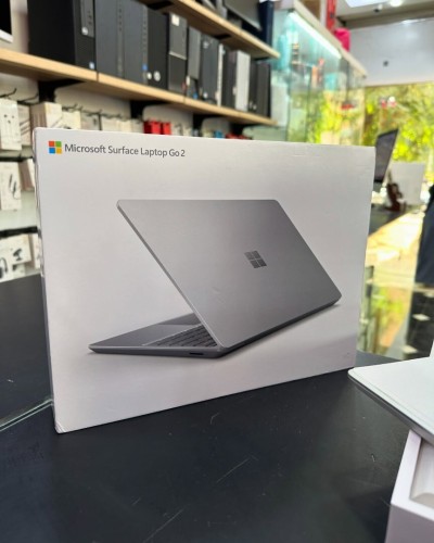 MICROSOFT SURFACE LAPTOP GO 2 Intel Core i5-1135G7 8 Mo de cache, à 4,20 GHz 4GB 128GB SSD 12.4 2K