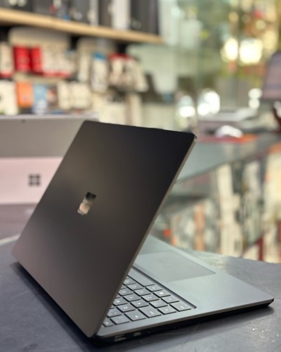 MICROSOFT SURFACE LAPTOP 6 Intel Core Ultra 7 165H  24 Mo de cache, à 5,00 GHz  32GB 512GB SSD 13,5 