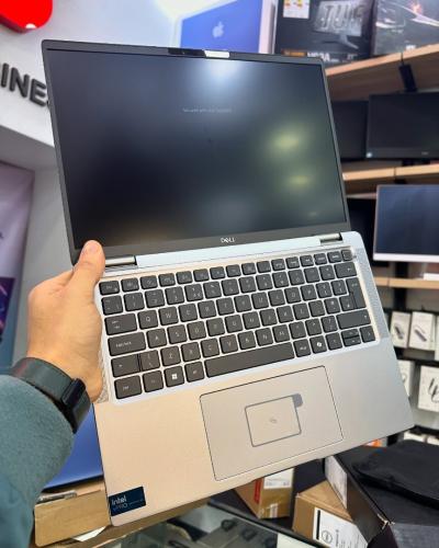 DELL LATITUDE 7450 Intel Core Ultra 7 165U 12 Mo à 4,90 GHz 32GB DDR5 512GB SSD 14 FULL HD+ 