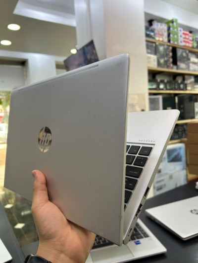 HP PROBOOK 440 G8 Intel Core i7-1165G7 RAM 16GB 256GB SSD 14" FHD Graphiques Intel Iris Xe