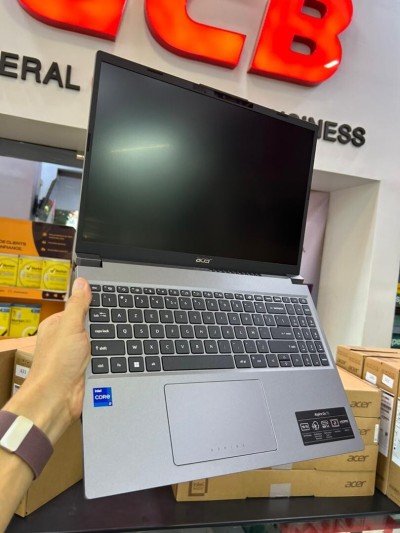 ACER ASPIRE GO 15  Intel Core i7-1355U 16GB RAM DDR5 512GB SSD 15 FULL HD Graphiques Intel Iris Xe