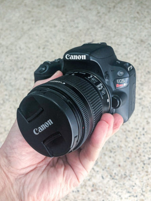 Canon EOS Rebel SL2 - 200D +18-55 STM