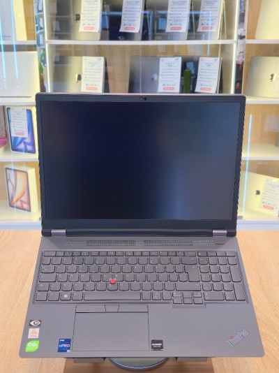 Station Lenovo ThinkPad P16 i7-12850HX 16G 512G RTX 2000 ADA 8G 16" IPS