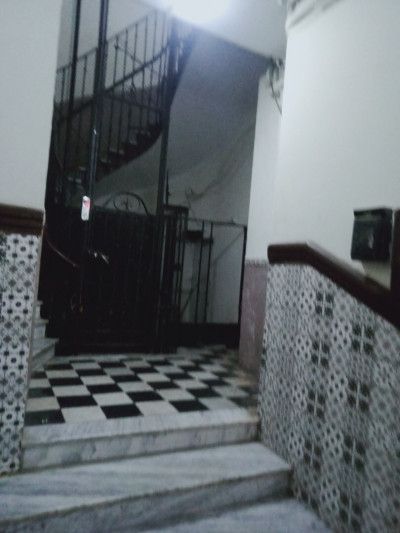 appartement-vente-f4-alger-centre-algerie