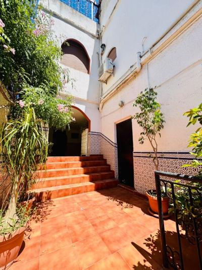 Location Appartement F5 Alger Hydra