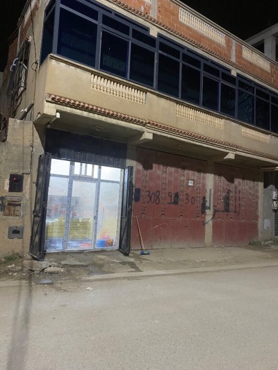 كراء محل بومرداس خميس الخشنة