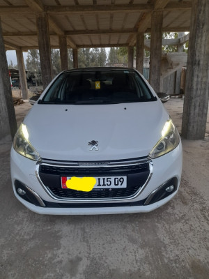 citadine-peugeot-208-2015-allure-facelift-bougara-blida-algerie