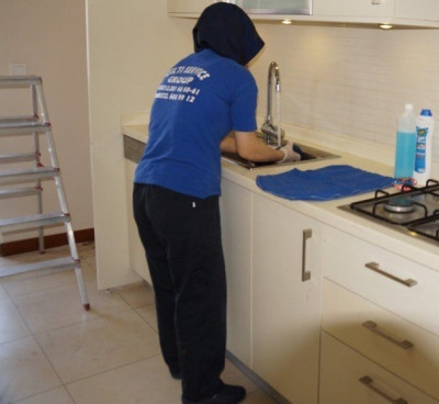 Femme de ménage / agent entretien appartement villa fin de chantier entreprise société de nettoyage