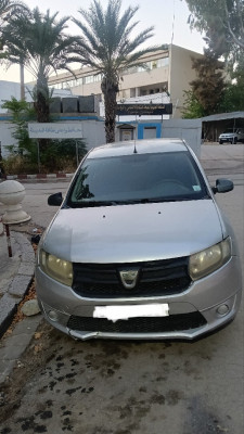 voitures-dacia-logan-2013-constantine-algerie