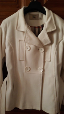 manteaux-et-vestes-vente-une-veste-manteau-blanc-casse-burberry-originale-12000da-dely-brahim-alger-algerie