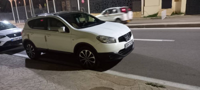 voitures-nissan-qashqai-2012-2-tekna-dar-el-beida-alger-algerie