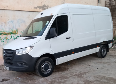 fourgon-sprinter-mercedes-2022-hussein-dey-alger-algerie