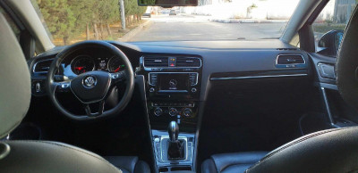 moyenne-berline-volkswagen-golf-7-2013-highline-alger-centre-algerie