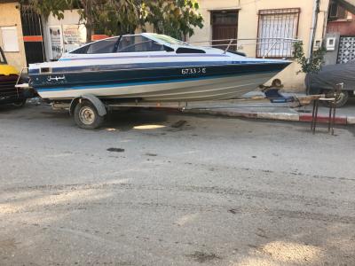 barques-bayliner-bordj-el-bahri-alger-algerie