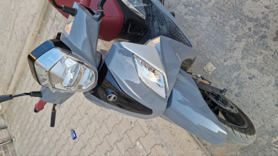 motos-et-scooters-sym-st-200-2024-medea-algerie