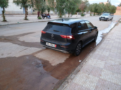 voitures-volkswagen-golf-8-2021-active-bir-el-djir-oran-algerie