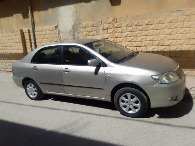 سيارة-صالون-عائلية-toyota-corolla-verso-2005-برج-الكيفان-الجزائر