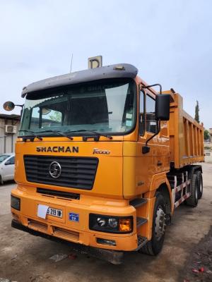 Camion remorque Mack avec chargeur avec pelle JBC