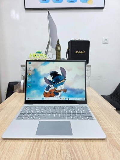 Microsoft surface Go 3 12.4"  i5-1035G1 8GB/256GB