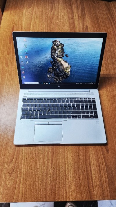 HP ELITEBOOK 755 G5 RAYZEN 3 PRO 2300U 2.00Ghz 8Go 256 SSD AMD RADEON 15.6 FHD AZERTY