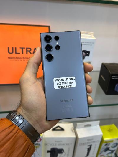 Samsung S23 Ultra (12/512)