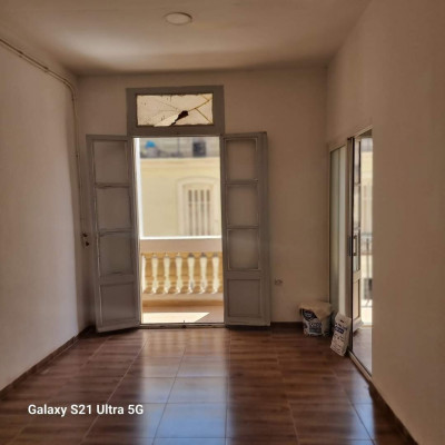 appartement-location-f5-oran-algerie